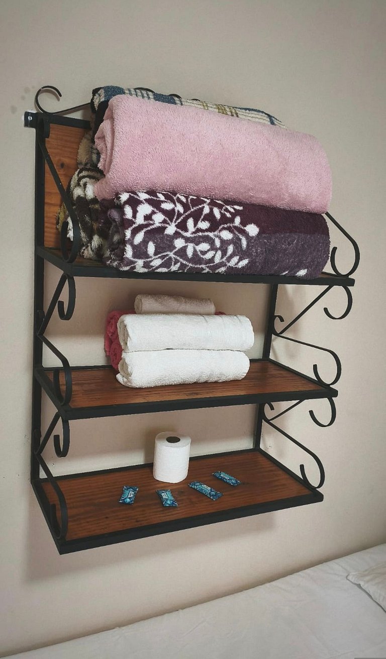 Casa grupo c/ 3 suítes no centro de Lavras Novas