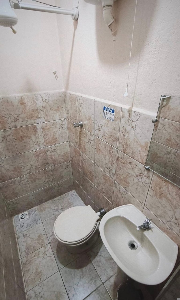 Casa grupo c/ 3 suítes no centro de Lavras Novas