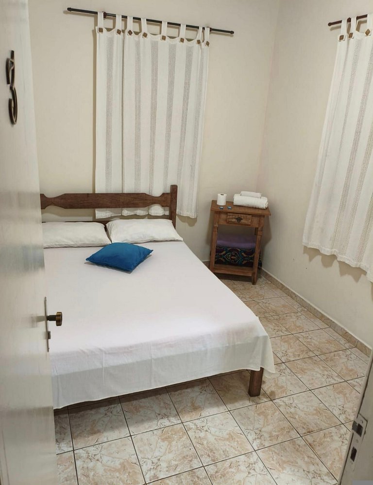 Capacidade até 8 pessoas no centro de Lavras Novas