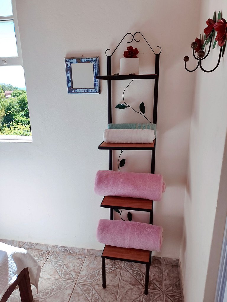 Suíte casal com vista pra Igreja - Lavras Novas MG