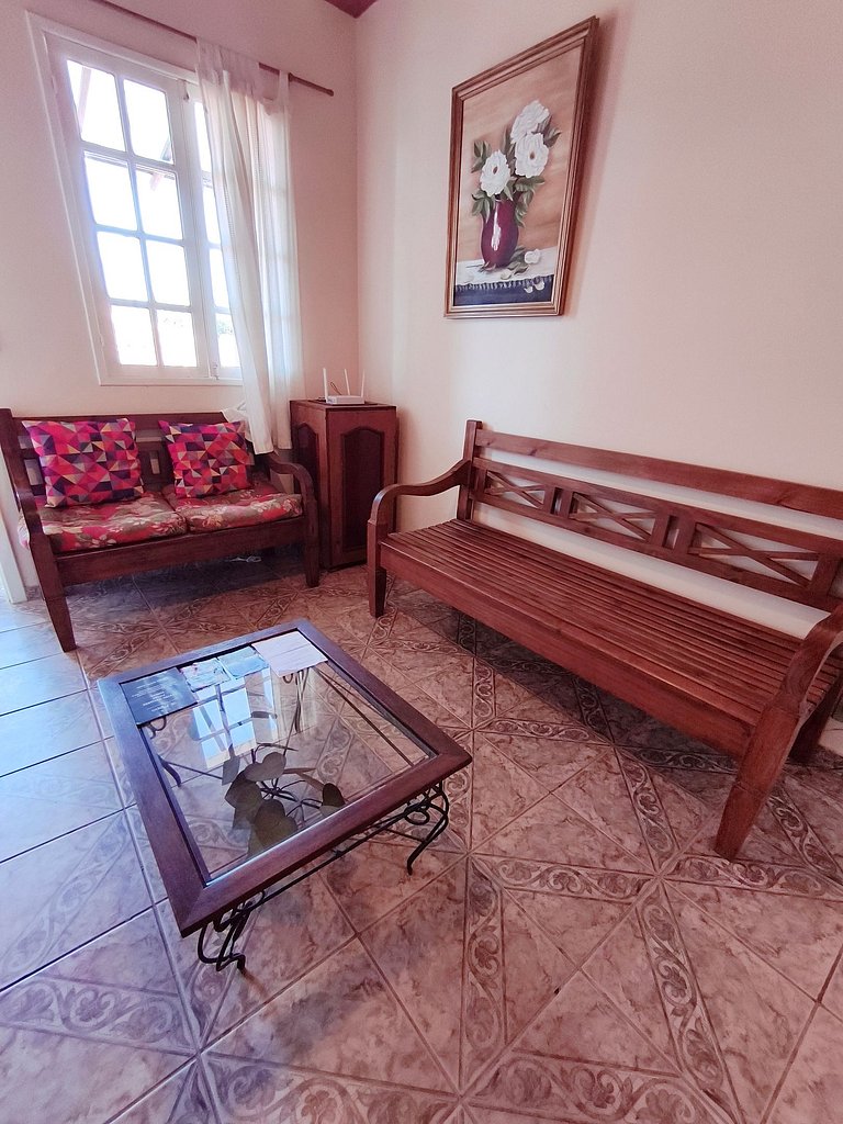 Suíte casal com cama King Size em Lavras Novas MG