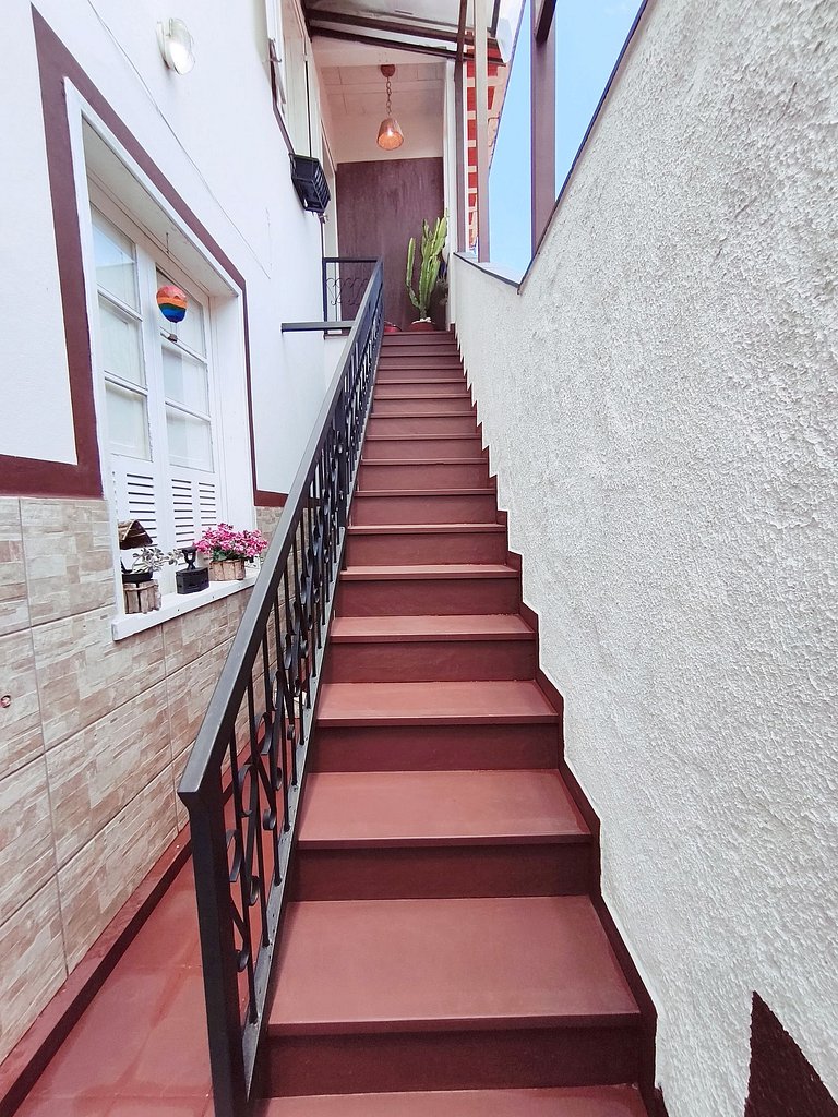 Capacidade até 8 pessoas no centro de Lavras Novas