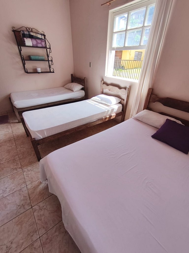 Capacidade até 8 pessoas no centro de Lavras Novas