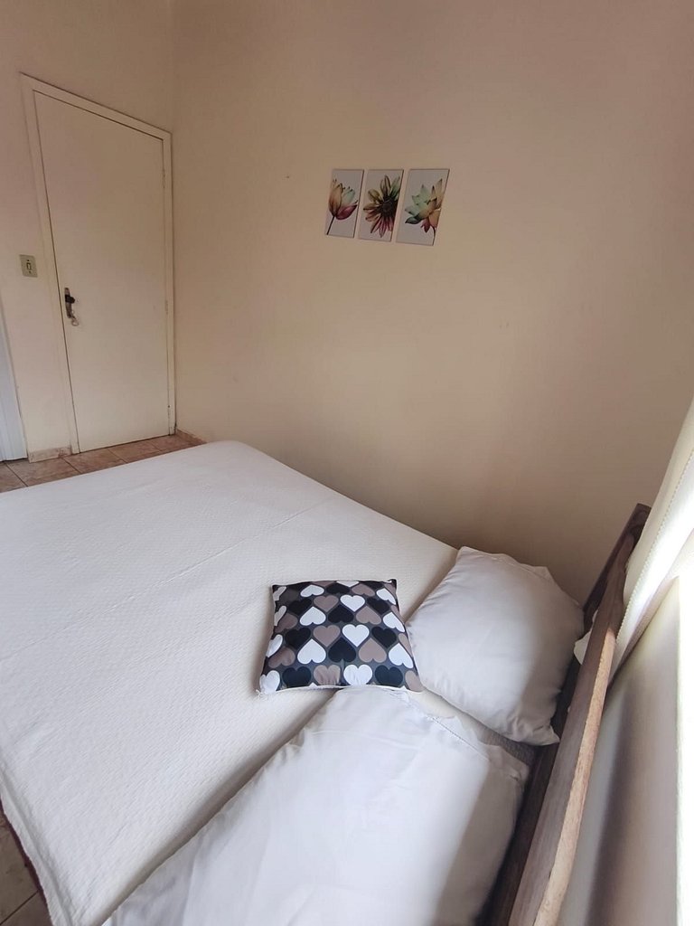 Capacidade até 8 pessoas no centro de Lavras Novas