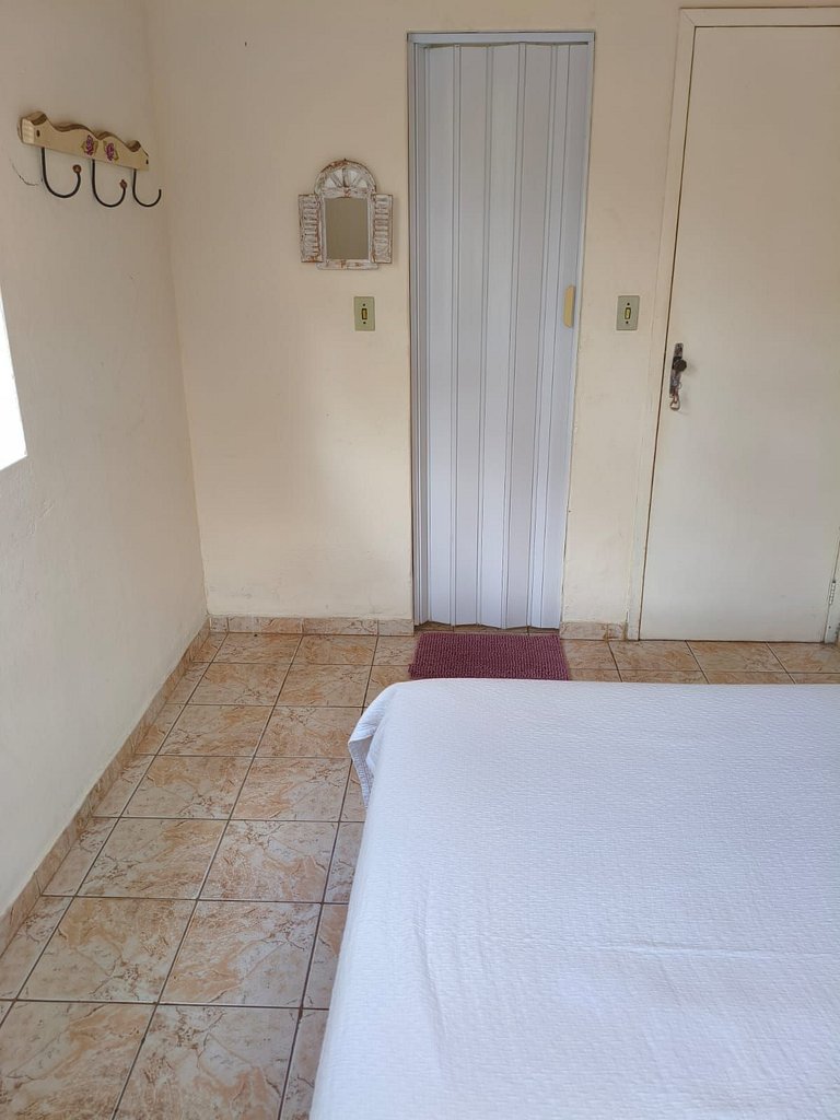 Capacidade até 8 pessoas no centro de Lavras Novas