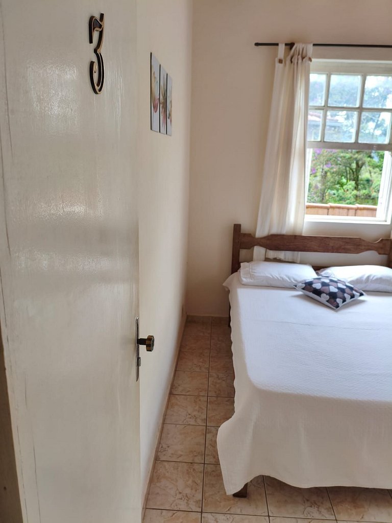 Capacidade até 8 pessoas no centro de Lavras Novas