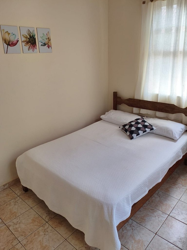 Capacidade até 8 pessoas no centro de Lavras Novas