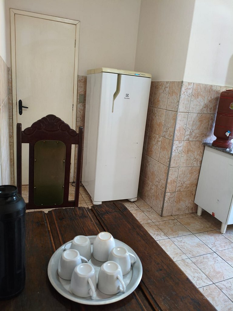 Capacidade até 8 pessoas no centro de Lavras Novas