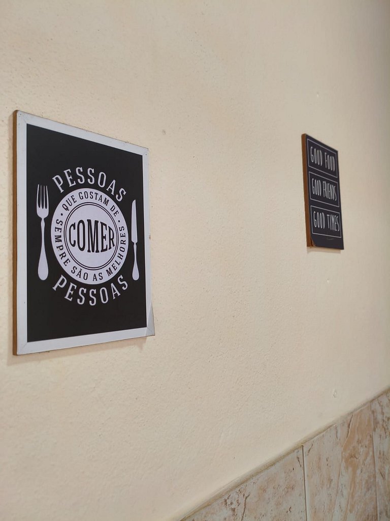 Capacidade até 8 pessoas no centro de Lavras Novas