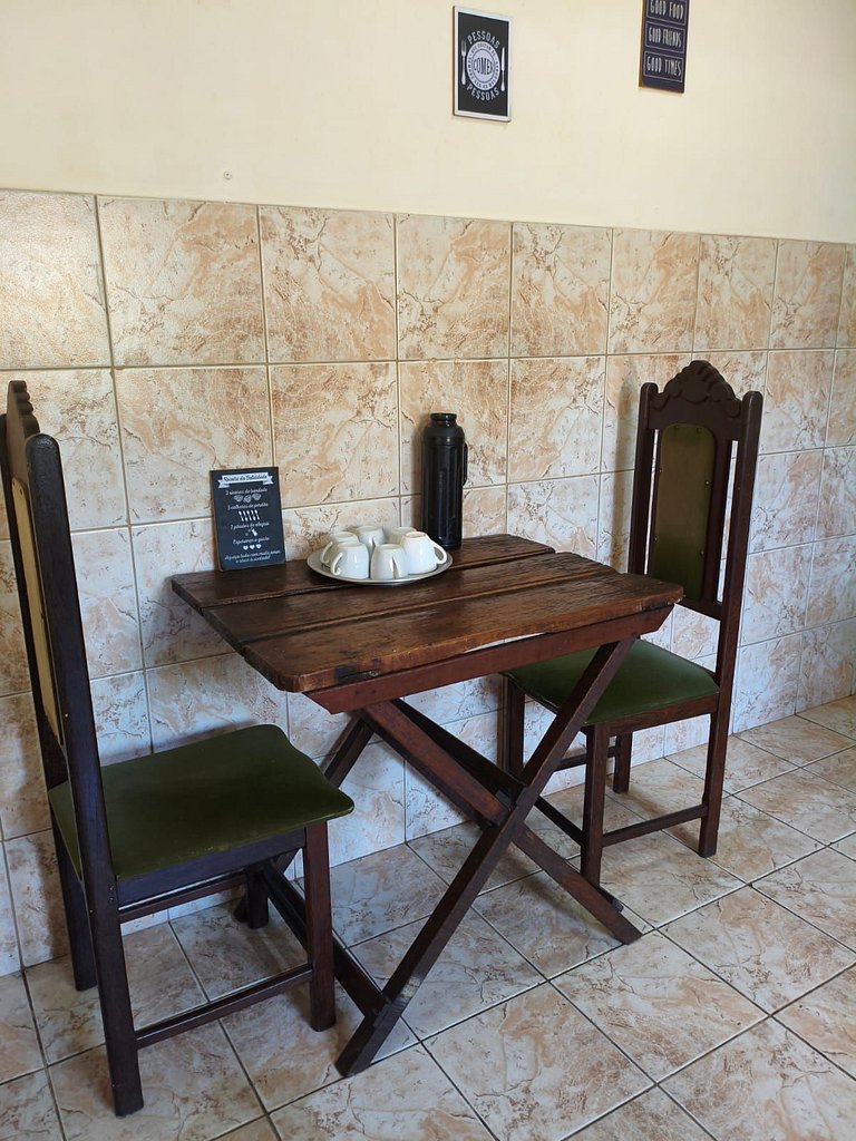 Capacidade até 8 pessoas no centro de Lavras Novas