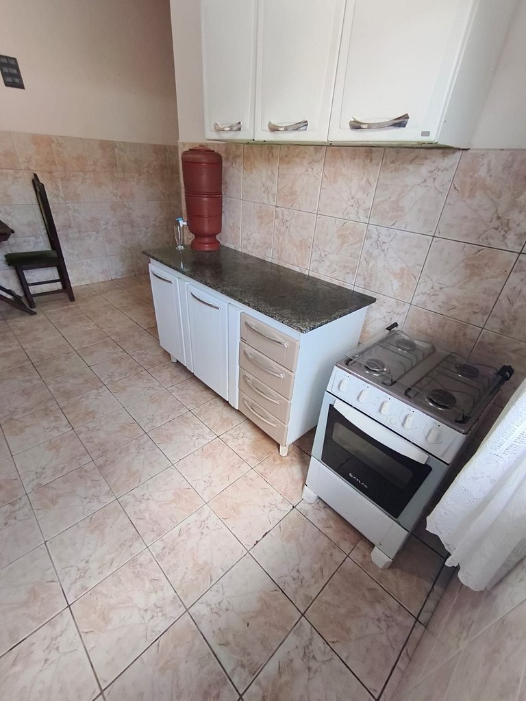 Capacidade até 8 pessoas no centro de Lavras Novas