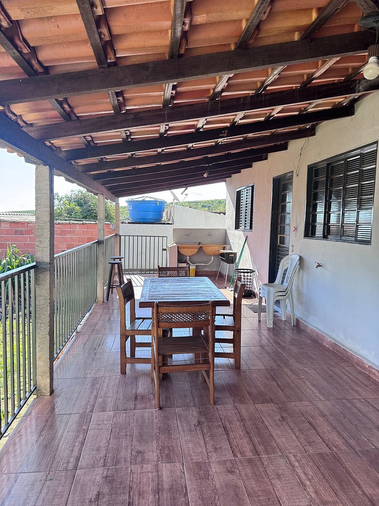 Casa com piscina para 8 pessoas em Capitólio MG